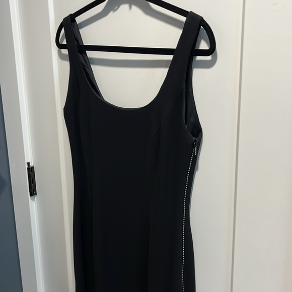 Andrea Polizzi for Rex Lester Black Column Gown With Rhinestone Zipper Sides - Picture 2 of 11